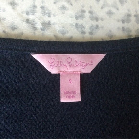 Lilly Pulitzer Navy Tunic Top Size Small - Picture 3 of 10